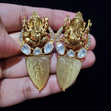 Load image into Gallery viewer, Ganesha Polki Earrings