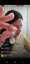 Load image into Gallery viewer, Archana