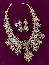 Load image into Gallery viewer, 92.5 Silver Heavy Necklace and Earrings Set With Gold Plating