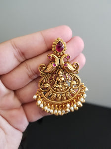 Minni Ammu and Lakshmi Sruthi Antique Temple Earring With Matte Gold Plating