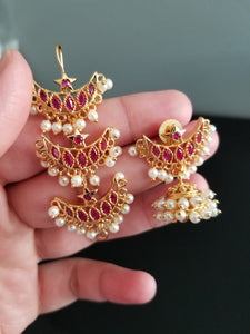 Mounishree, Sowji, Sowmya, Meghna Sushma and Rohini Antique Earcuffs With Gold Plating