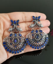 Load image into Gallery viewer, Indo Western Chand Earring With Oxidised Plating AG1