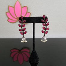 Load image into Gallery viewer, Indo Western Trendy Earring With Oxidised Plating 1103