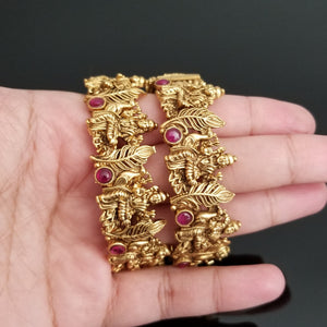 Antique Openable Bangles With Matte Gold Plating 1711