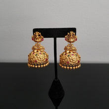 Load image into Gallery viewer, Antique Temple Earring With Matte Gold Plating 1724