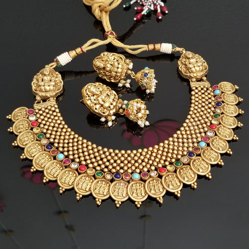 Traditional Kaasu Necklace Set With Gold Finish BT8