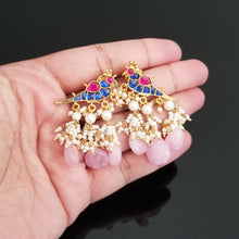 Load image into Gallery viewer, Hard Gold Finish Ahmedabadi Kundan Small Bird Earrings