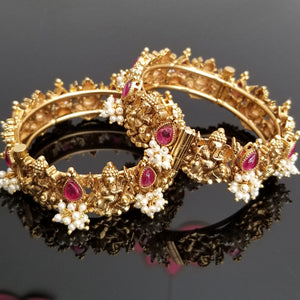 Antique Temple Bangles With Matte Gold Plating RN60