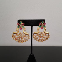 Load image into Gallery viewer, Antique Chand Earring With Gold Plating 0019