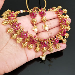 Antique Classic Necklace With Matte Gold Plating 7108