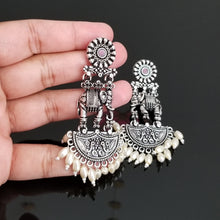 Load image into Gallery viewer, Reserved For Amulya Indo Western Trendy Earring With Oxidised Plating AG12