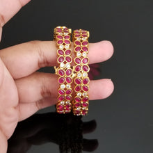 Load image into Gallery viewer, South Indian Style Bangles With Matte Finish AD36