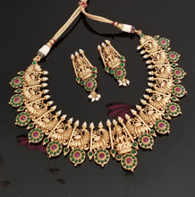 Load image into Gallery viewer, Traditional Temple Design Necklace Set AD44