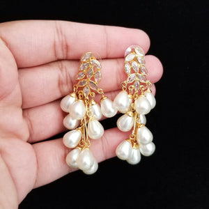 Light Weight Pearl Earrings