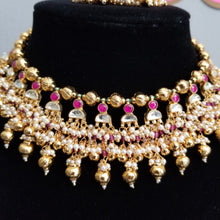 Load image into Gallery viewer, Kundan Necklace Set With Gold Ball Drops