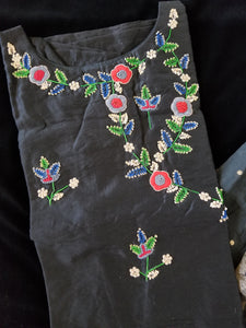 NY 4 Black - Gold Thread Work Kurti Set