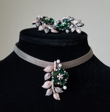 Load image into Gallery viewer, Deepika Sings Cz Classic Pendant Set With Black Rose Plating GL41