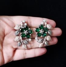 Load image into Gallery viewer, Deepika Sings Cz Classic Pendant Set With Black Rose Plating GL41