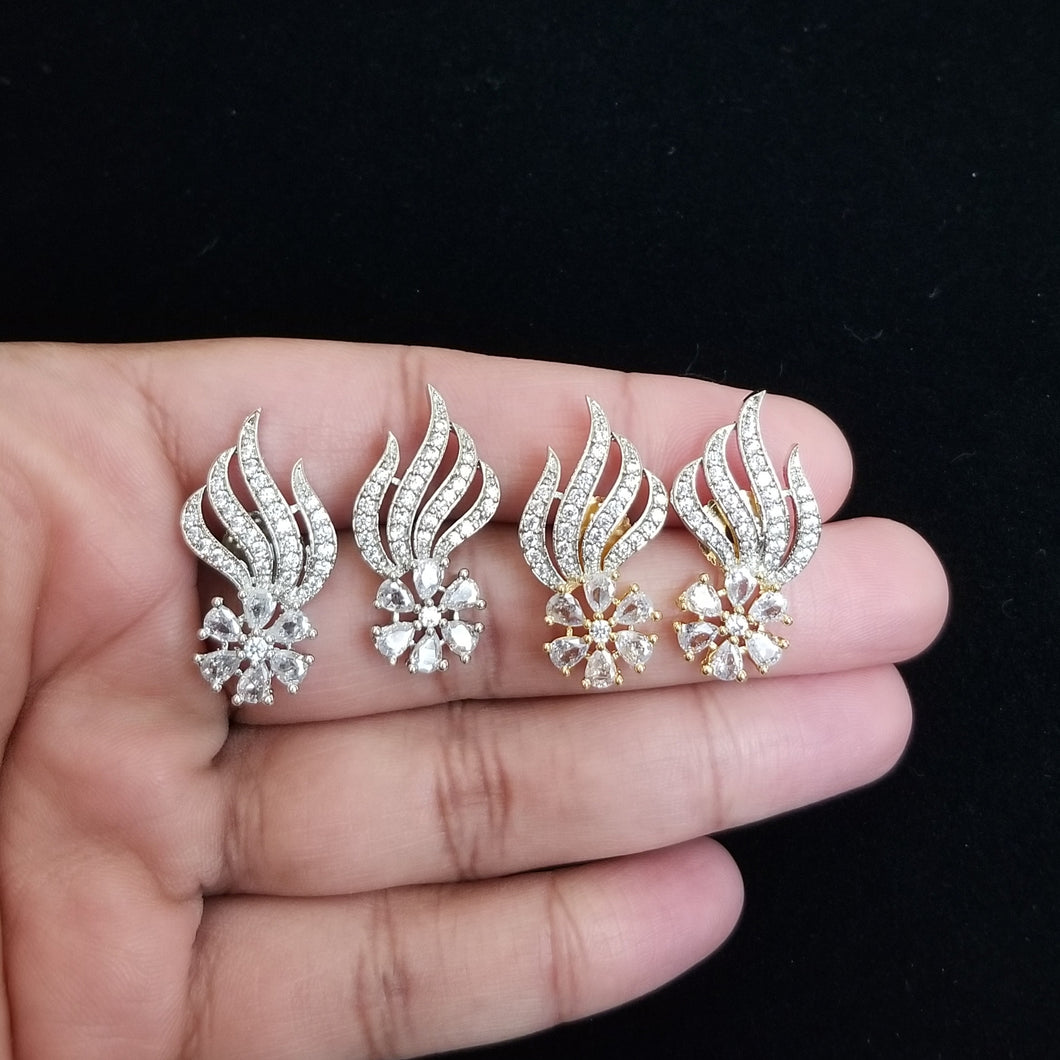 Cz Short Earring With 2 Tone Plating Gold TT4