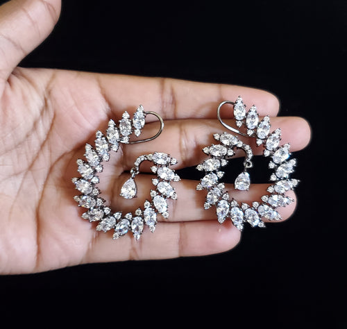 Cz Chand Earring With Black Plating White H19