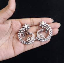 Load image into Gallery viewer, Cz Peacock Earring With Black Rose Plating