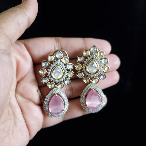 Kundan Monalisa Stone Earring With 2 Tone Plating Hall