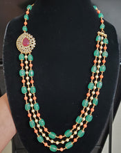 Load image into Gallery viewer, Bhavya Three Layer Bead and Pearl Set With Polki Side Pendant