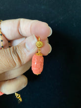 Load image into Gallery viewer, Lucky Rocky Coral Black Bead Set