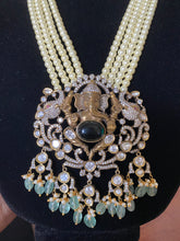 Load image into Gallery viewer, Ganesha Long Pearl Maala Set